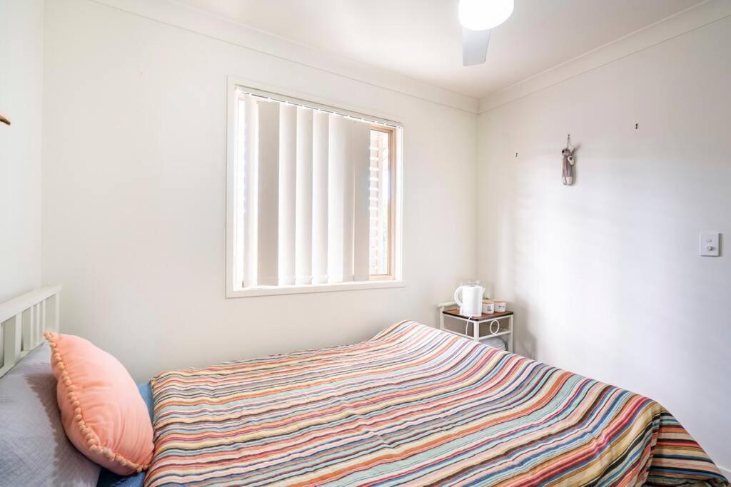 Room With Separate Bath In Shared Homestay Redcliffe Exterior photo